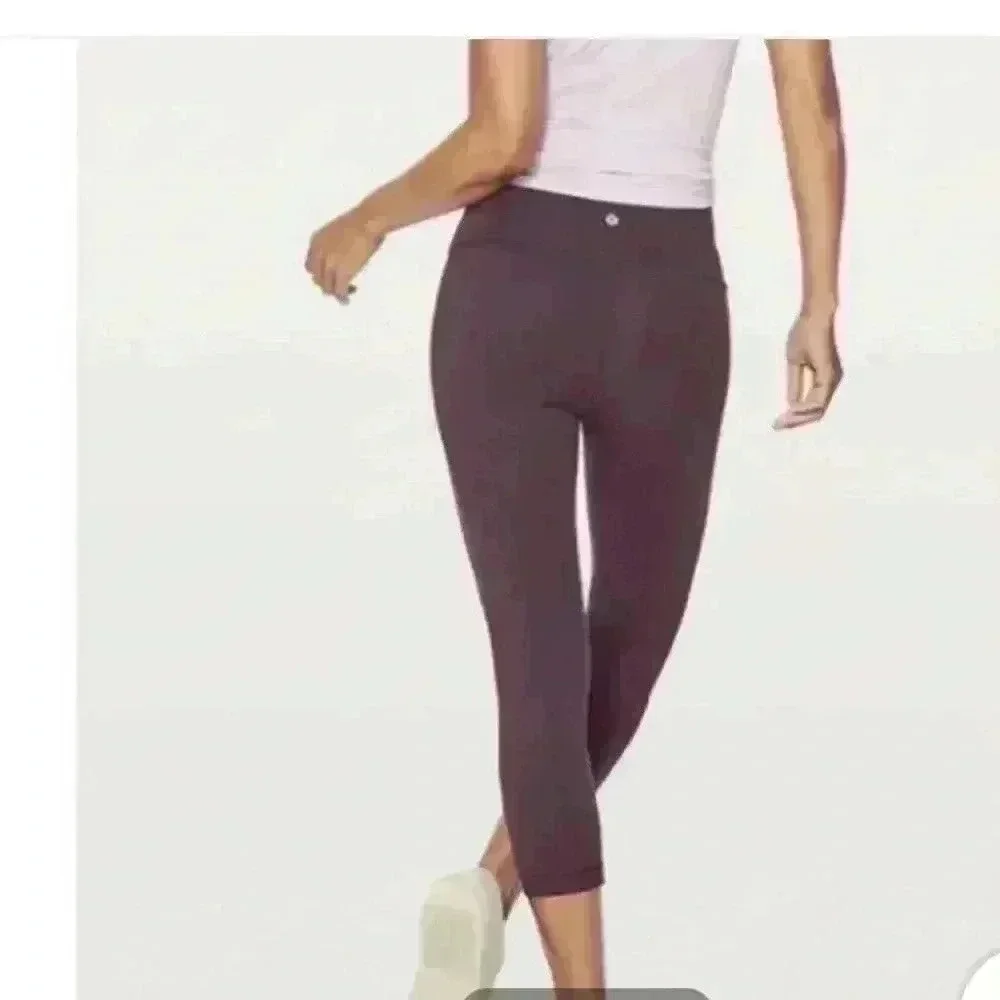 LULULEMON ATHLETICA Wunder Under Crop in Black Cherry